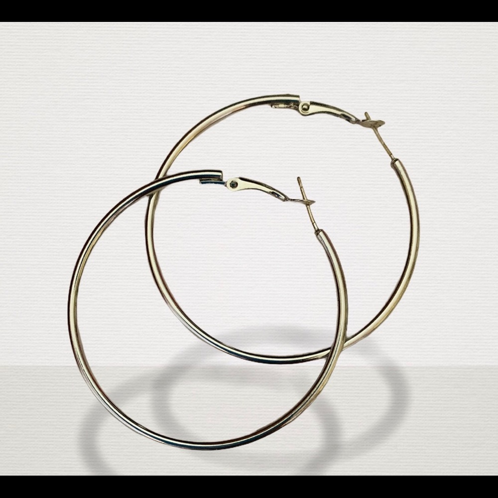 Small Silver Hoops🤍✨✨